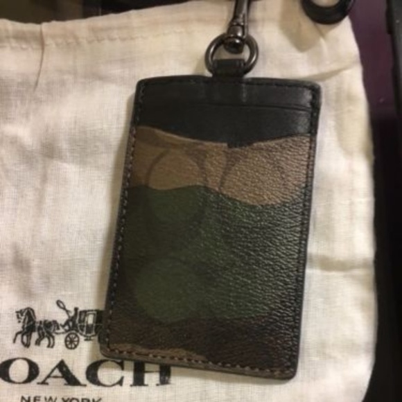 NWT Coach ID Lanyard Camo Credit Card Holder Case - Picture 3 of 3